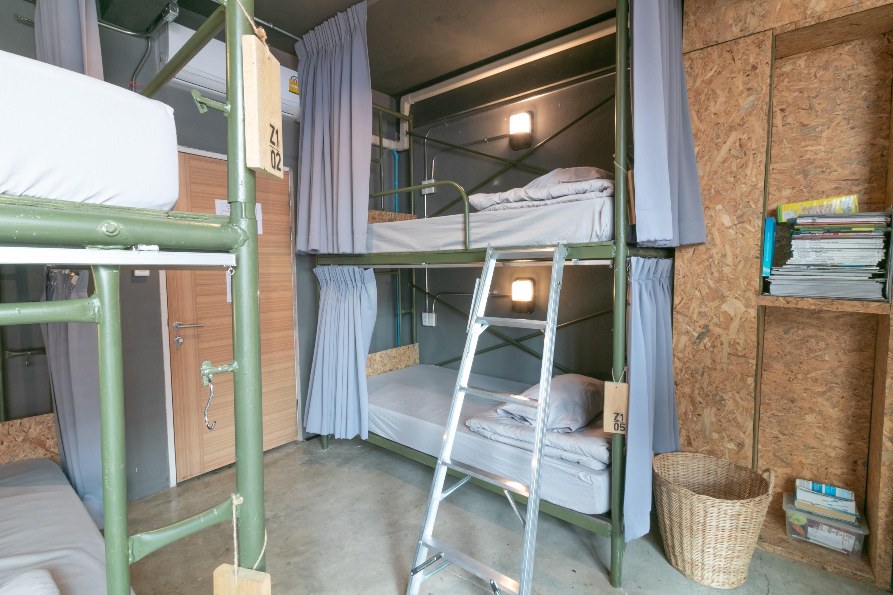 Hostel Zhelter'Bkk Bangkok Zewnętrze zdjęcie