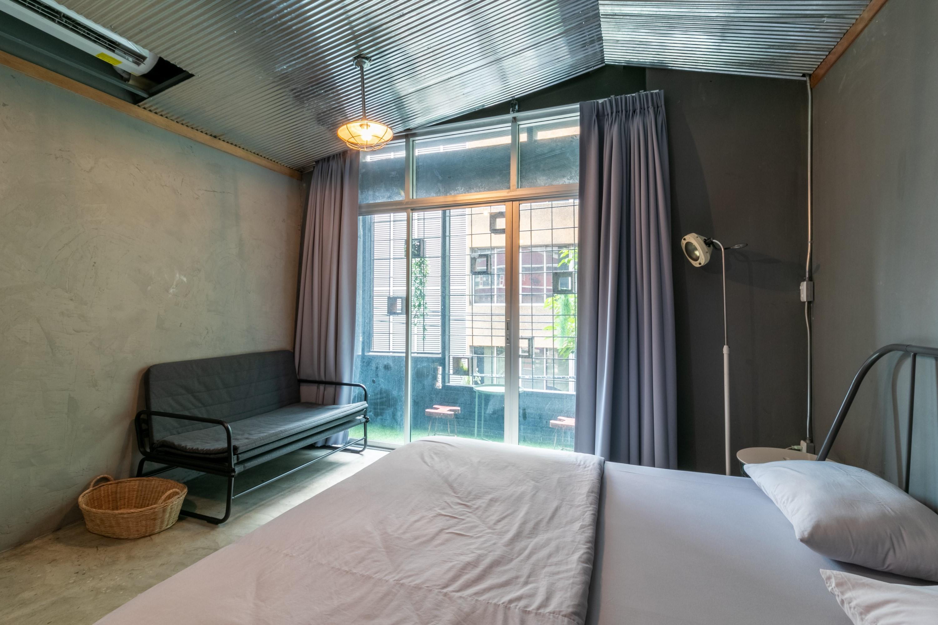 Hostel Zhelter'Bkk Bangkok Zewnętrze zdjęcie