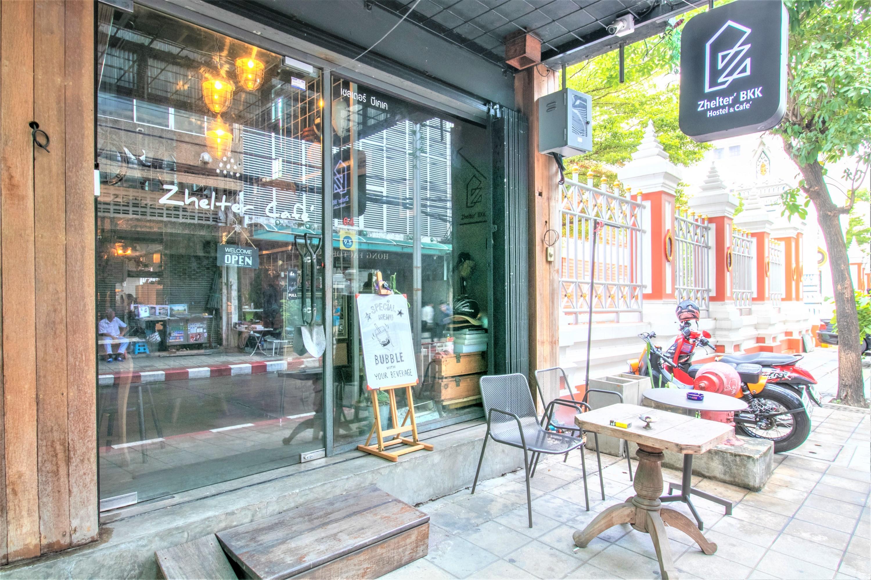 Hostel Zhelter'Bkk Bangkok Zewnętrze zdjęcie