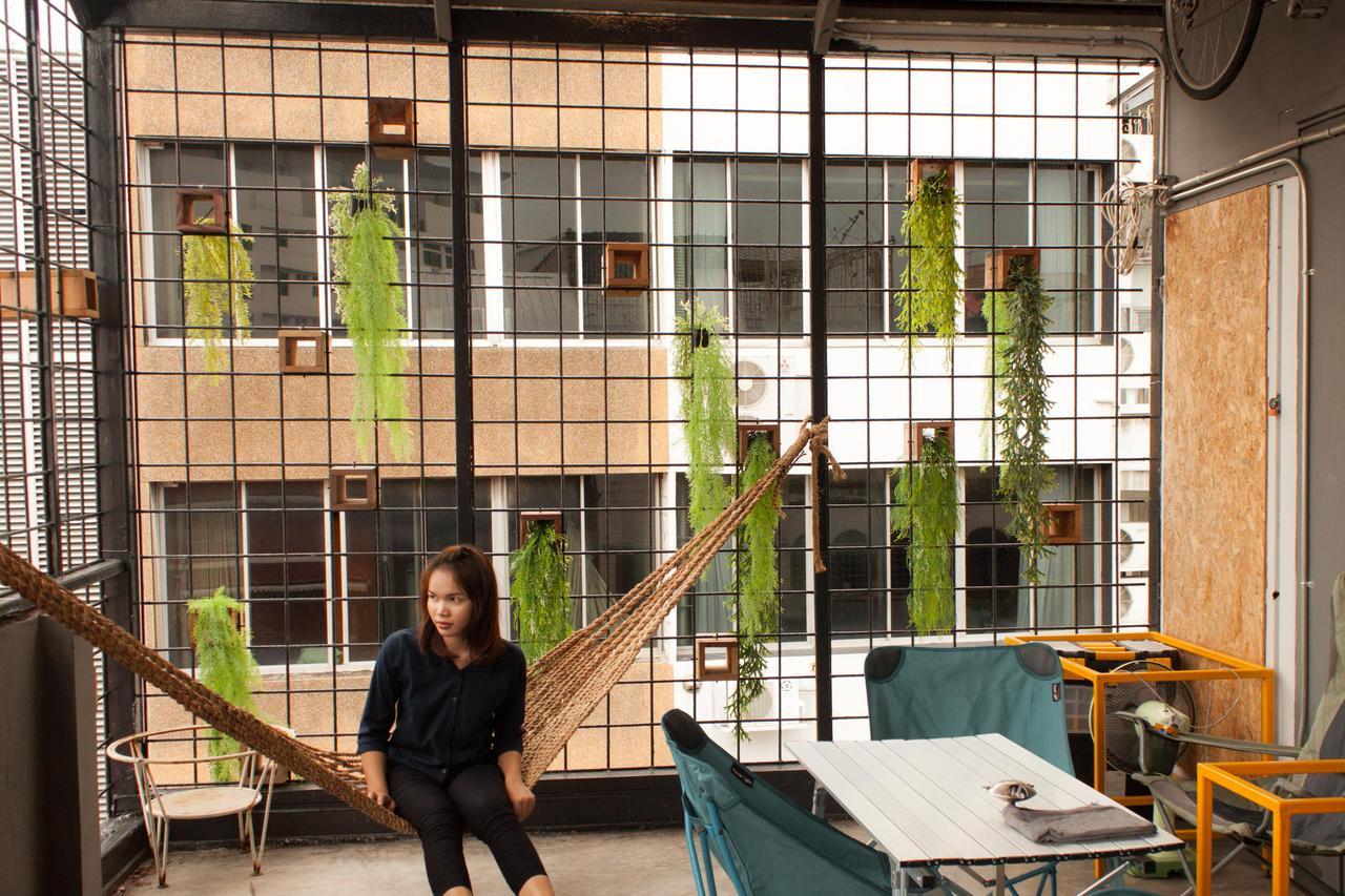 Hostel Zhelter'Bkk Bangkok Zewnętrze zdjęcie