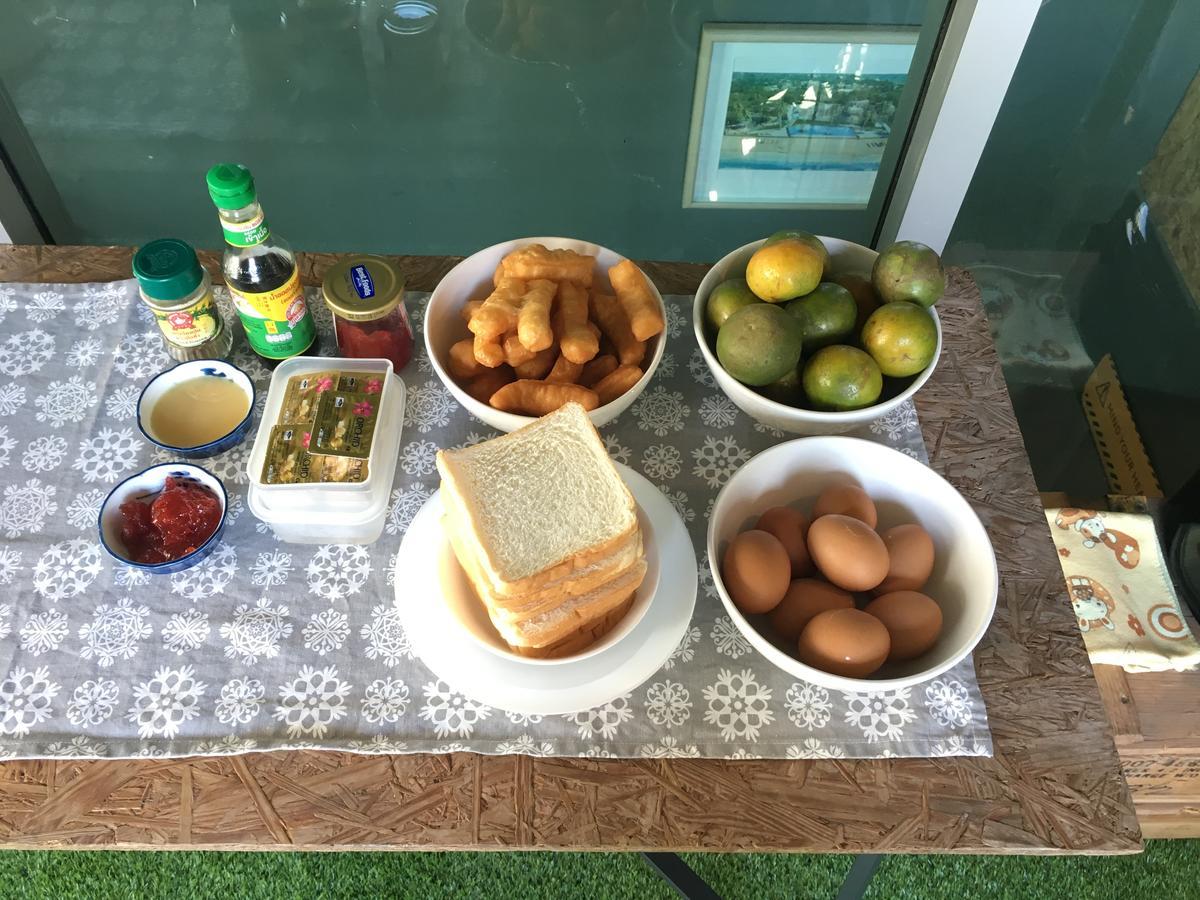Hostel Zhelter'Bkk Bangkok Zewnętrze zdjęcie